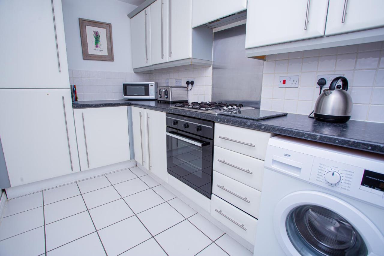 Turners Gardens Villa Нортхамптън Екстериор снимка