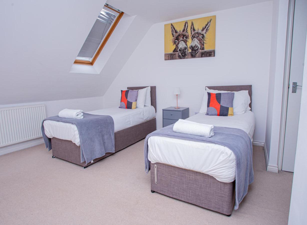 Turners Gardens Villa Нортхамптън Екстериор снимка