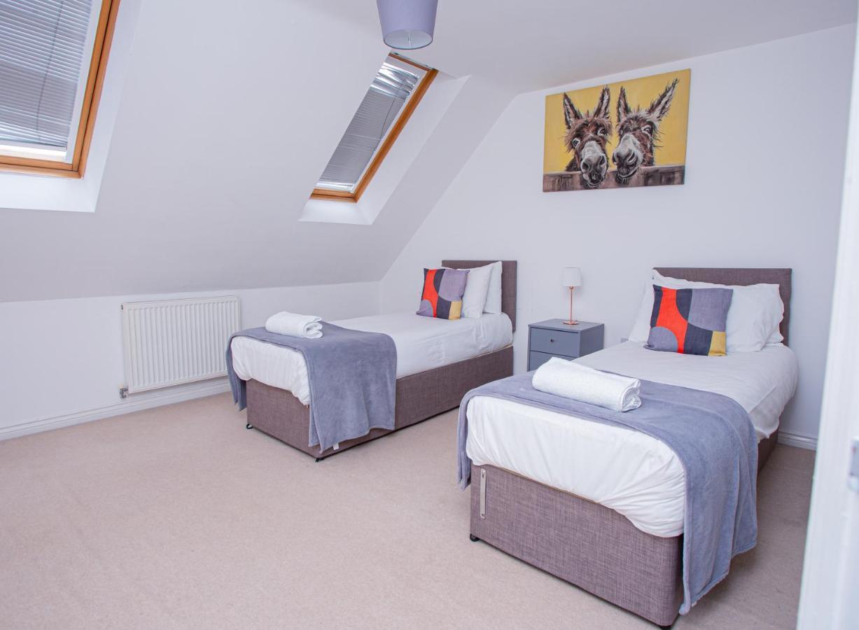 Turners Gardens Villa Нортхамптън Екстериор снимка