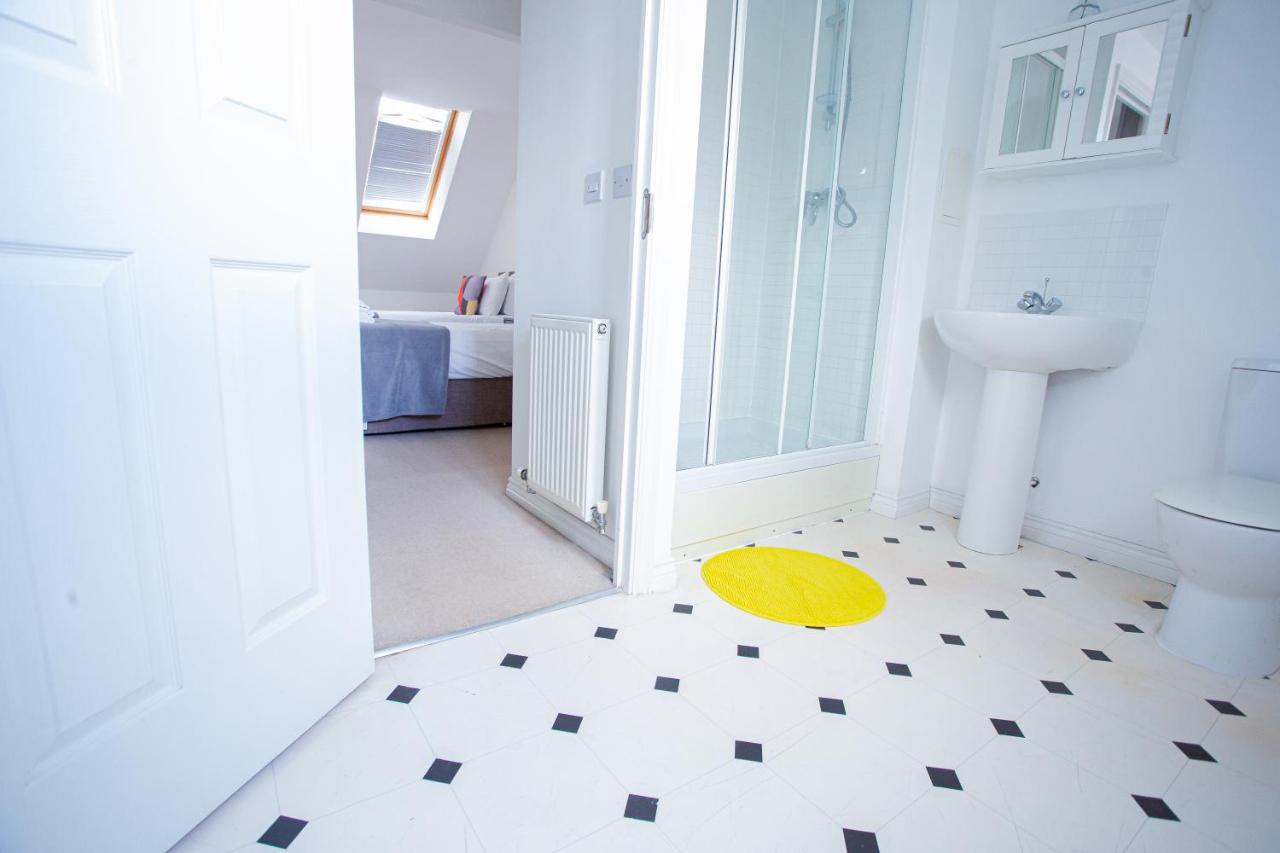 Turners Gardens Villa Нортхамптън Екстериор снимка