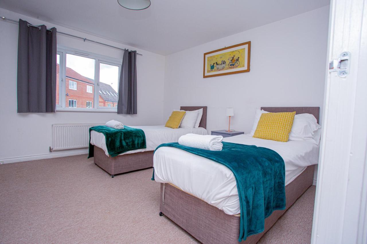 Turners Gardens Villa Нортхамптън Екстериор снимка