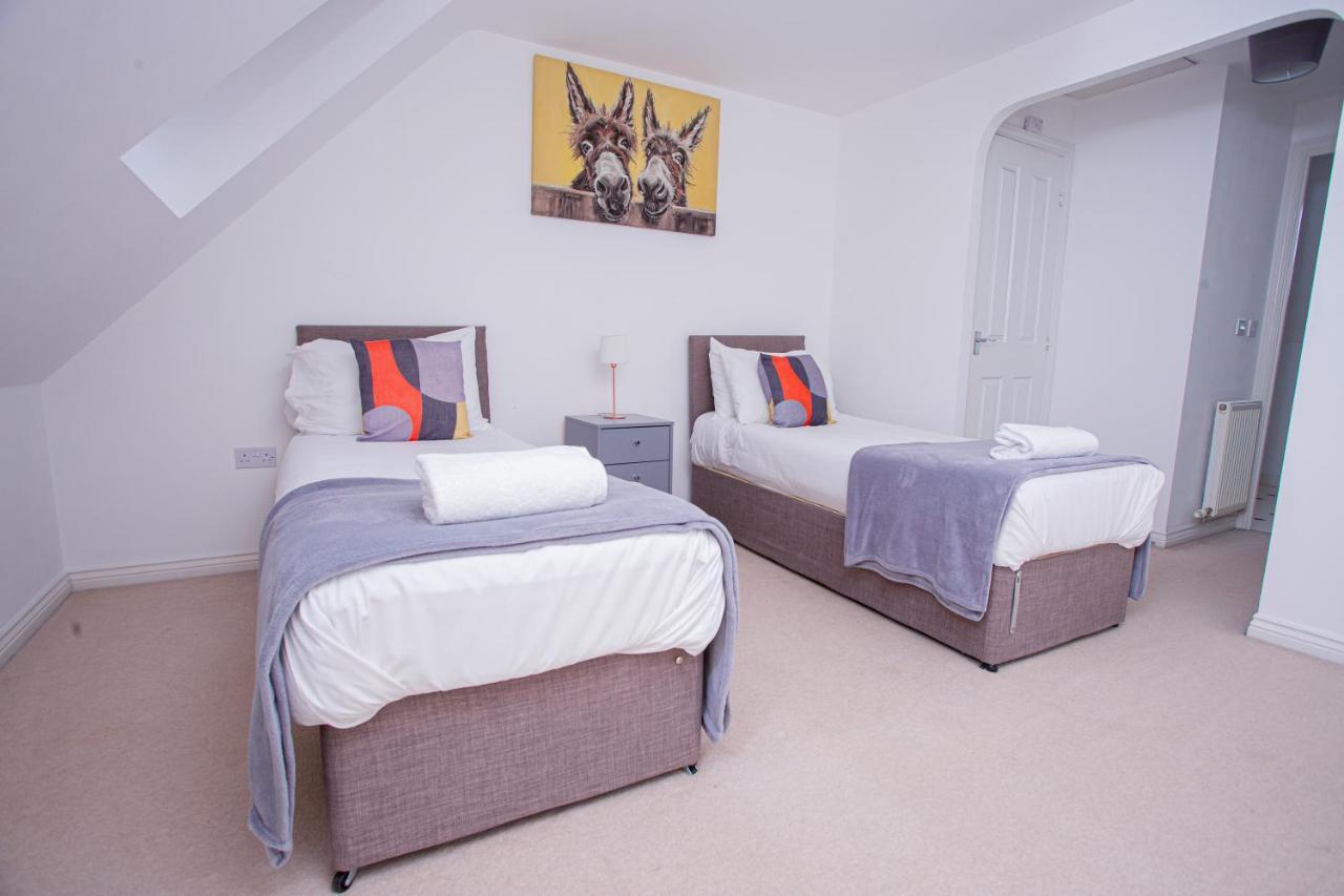Turners Gardens Villa Нортхамптън Екстериор снимка